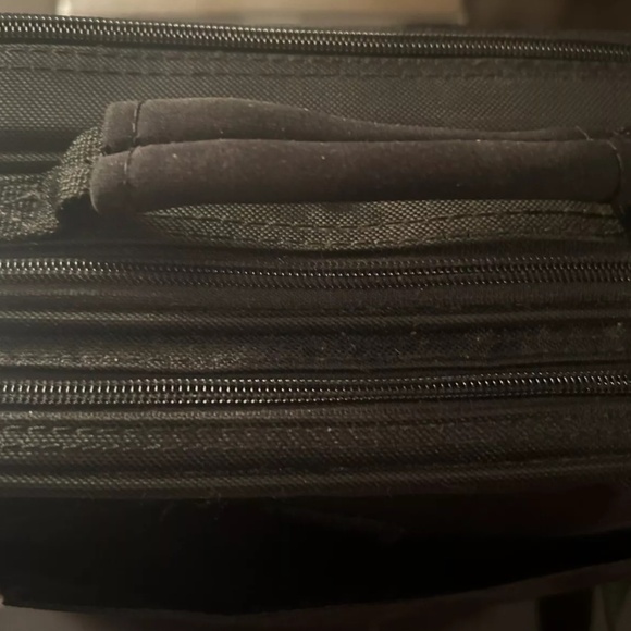 Init Shoulder Bag For iPad Notebook Electronics And Books VGC - Picture 5 of 9